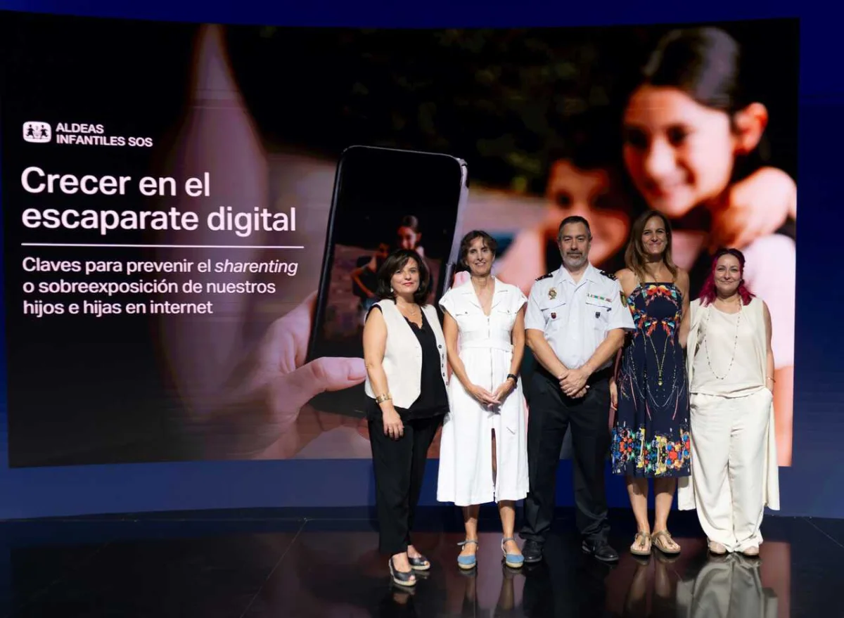 El informe de Aldeas Infantiles SOS alerta sobre la sobreexposición de menores en la red
