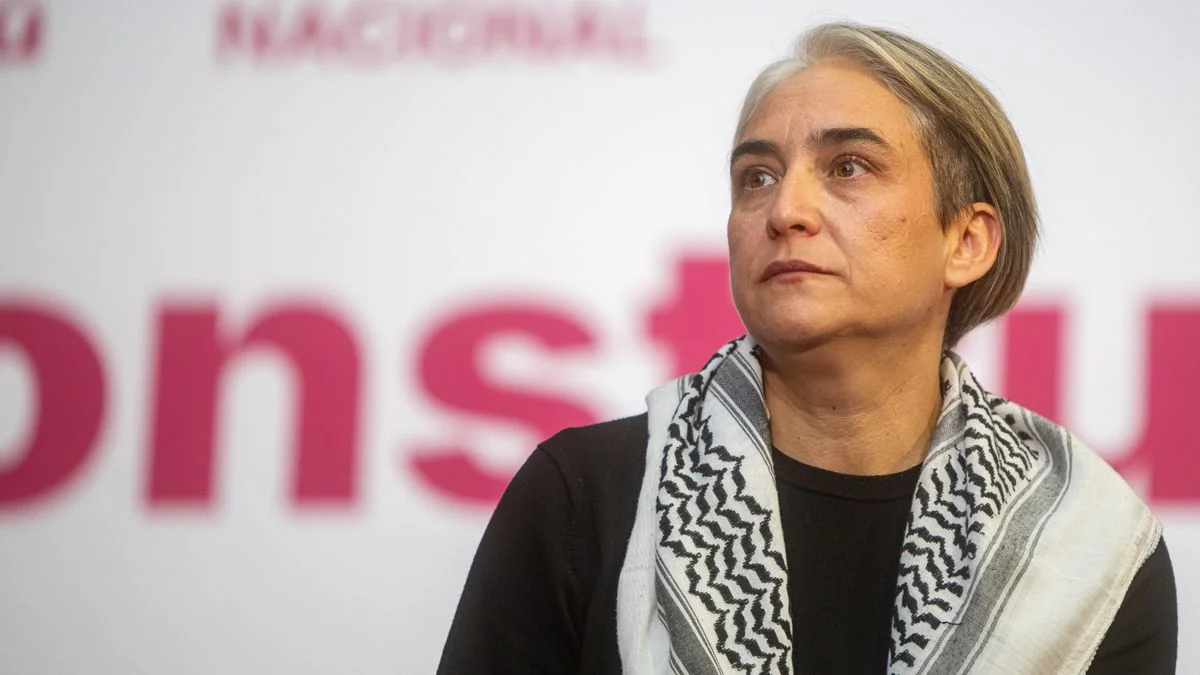 El malestar en el Frente Amplio se intensifica tras la fallida propuesta de Colau a Podemos