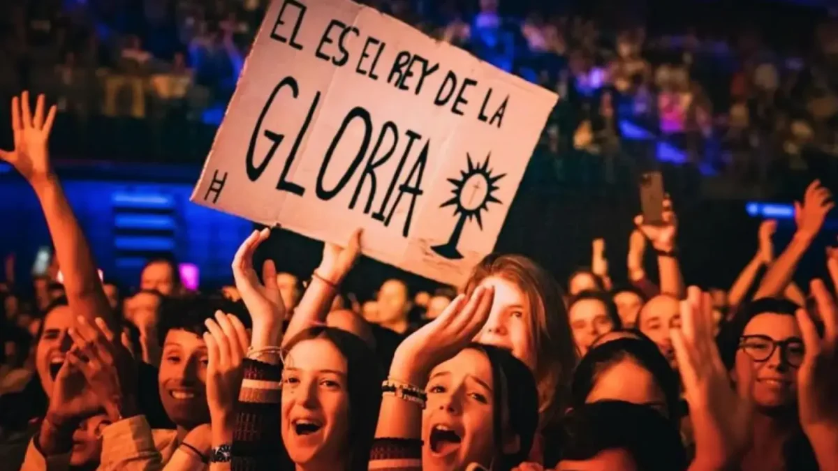 El número de jóvenes creyentes crece y la X de la Iglesia alcanza cifras históricas en la renta