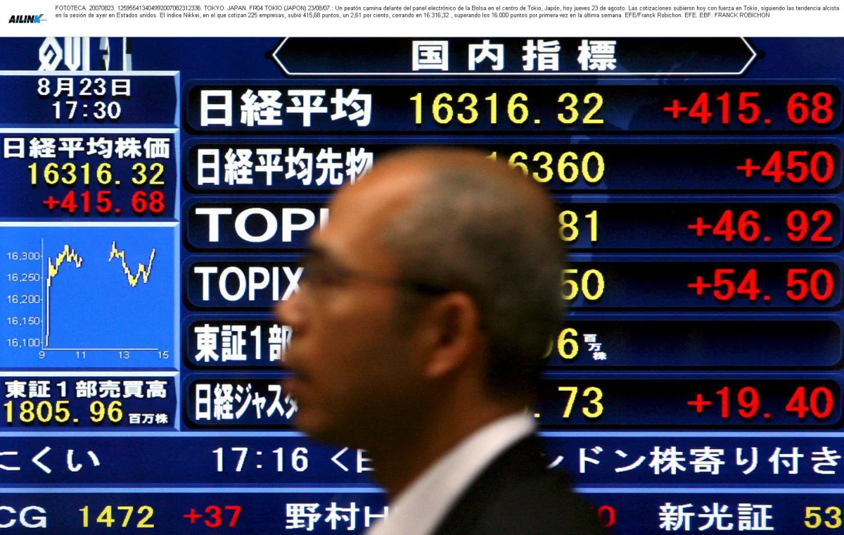 El riesgo de la crisis de deuda japonesa amenaza a la economía global y a los salarios marítimos