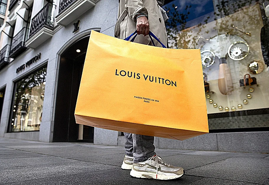 El sector del lujo en España enfrenta retos por la inflación y conflictos internacionales