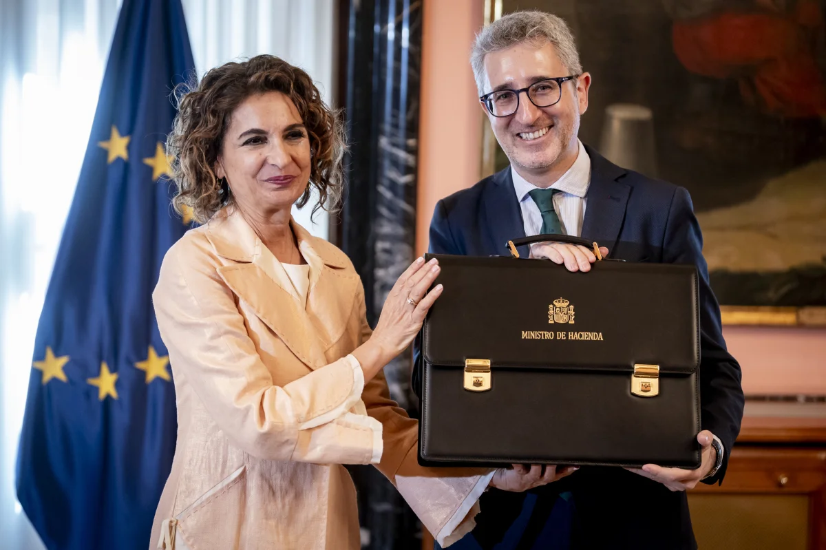 El superávit fiscal de Hacienda beneficia a la economía española con 325.000 millones recaudados