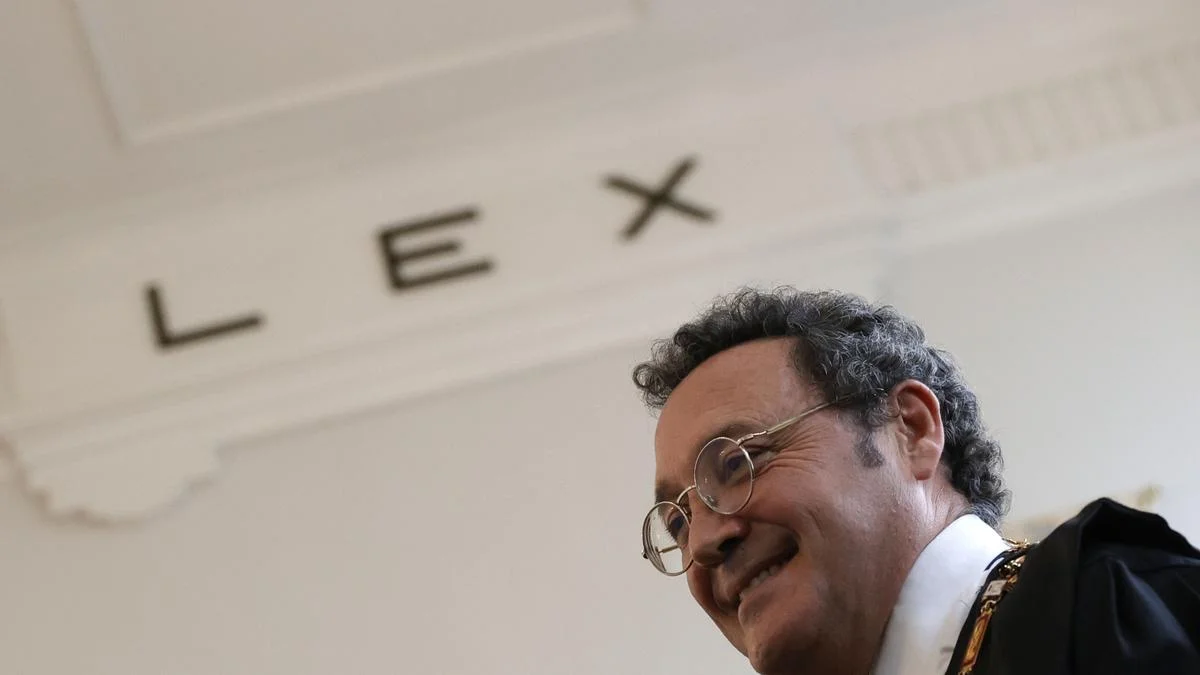 El TC podría revisar la condena del exfiscal general, afectando la imagen de la justicia española