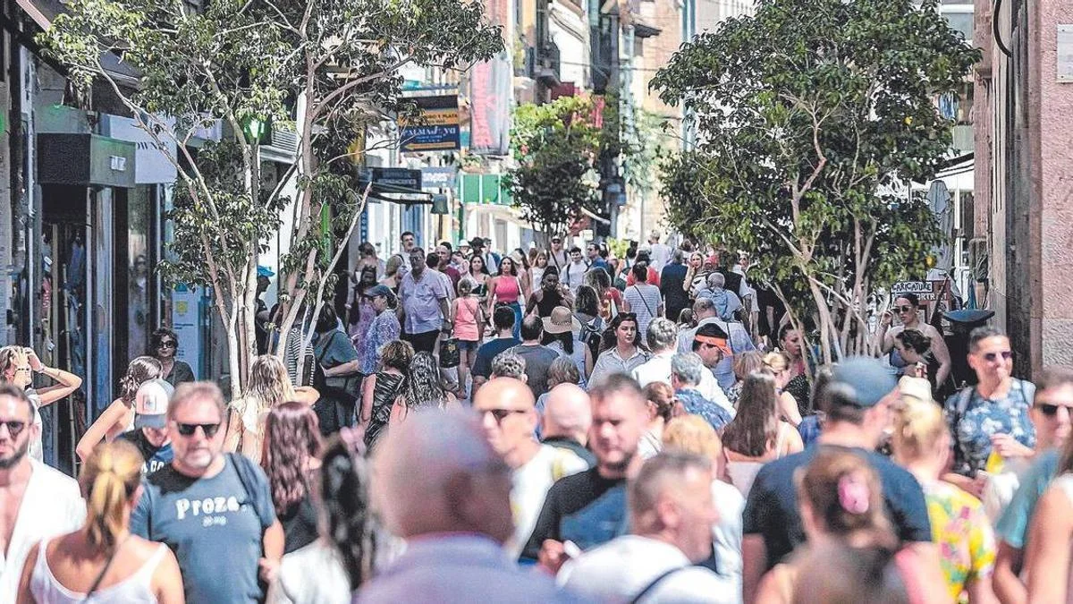 El turismo impulsa la deuda pública de Baleares, afectando a la economía local