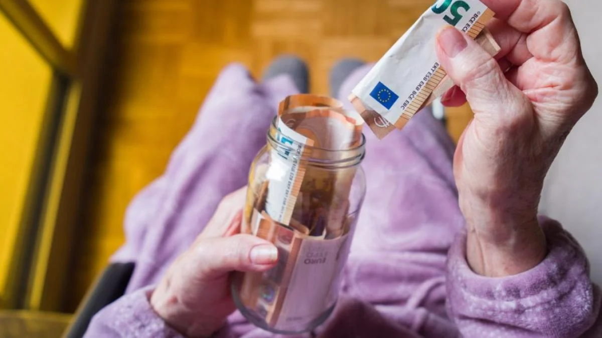 El uso del dinero en efectivo se pone en riesgo: la RACE exige su protección inmediata