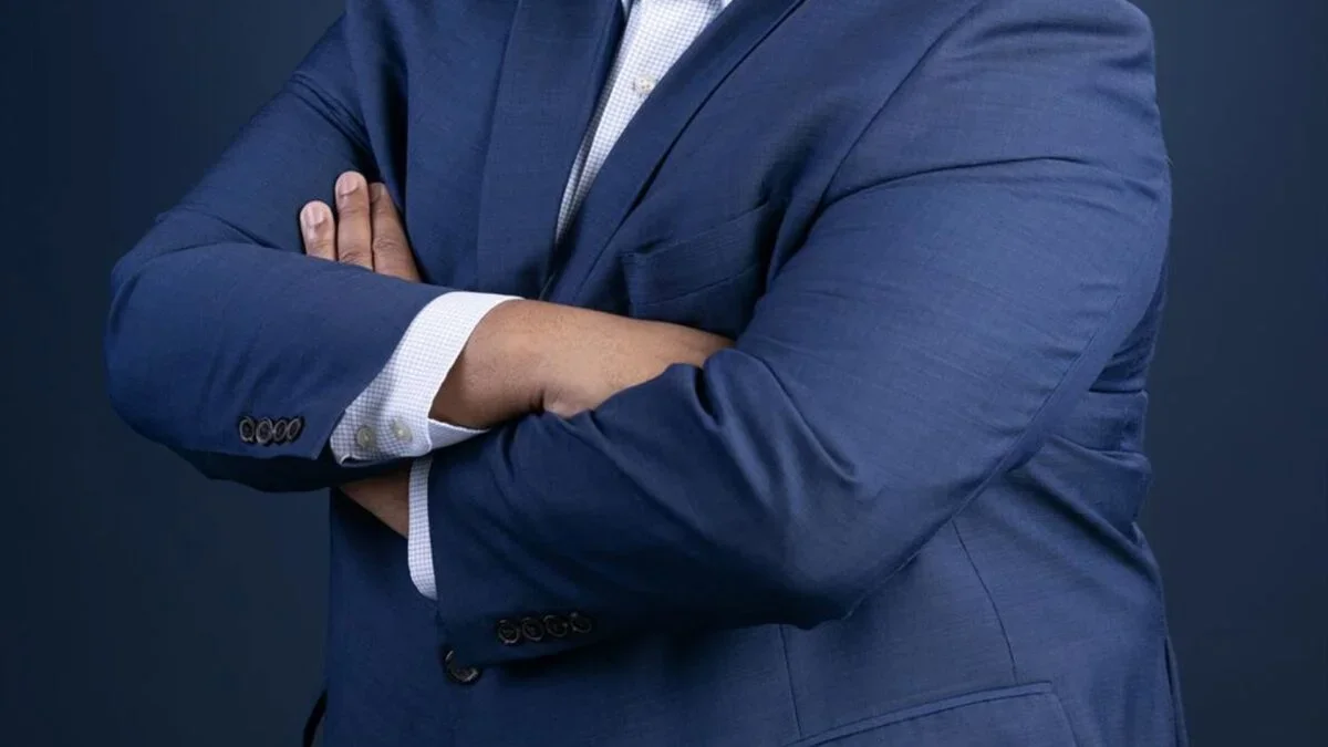 Embraer refuerza su estrategia financiera con el nombramiento de Felipe Santana