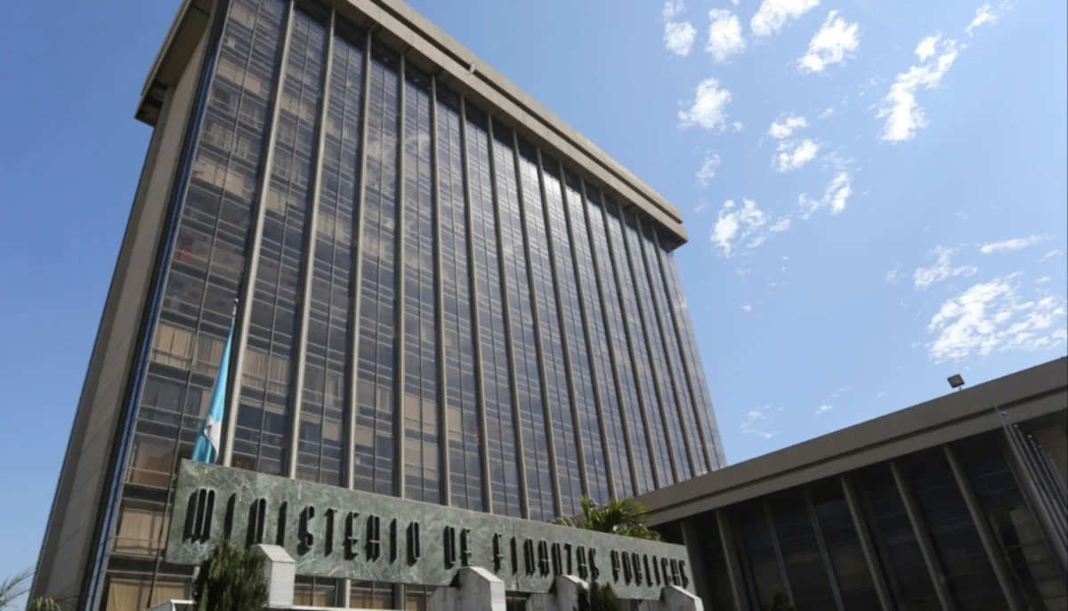 Finanzas busca soluciones tras el fallo de la CC que paraliza el presupuesto 2026