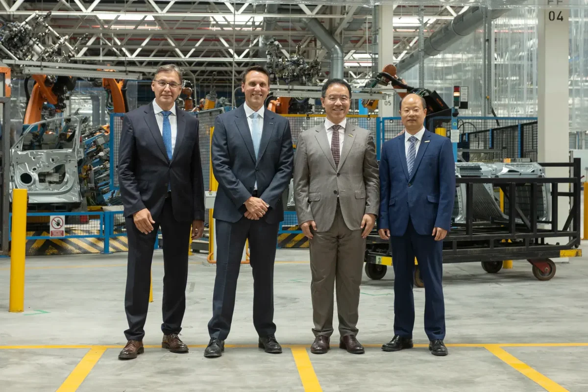 Geely transforma la planta de Ford en Valencia para producir eléctricos europeos