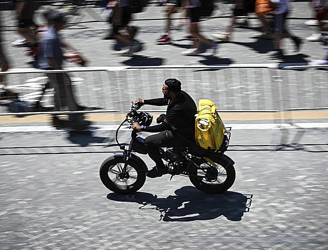 Glovo enfrenta pérdidas en 2026: KPMG alerta sobre la viabilidad de su filial en España.