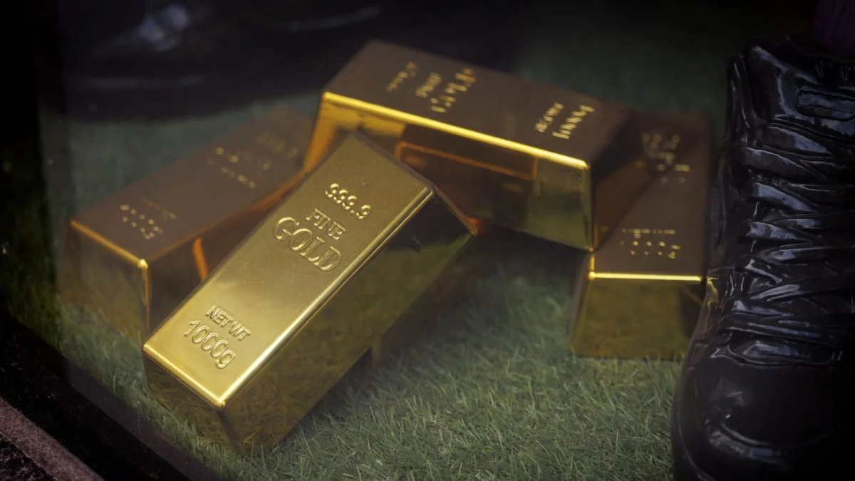 Goldman prevé que el oro mantenga su valor en 5.400 dólares, a pesar de la tensión global