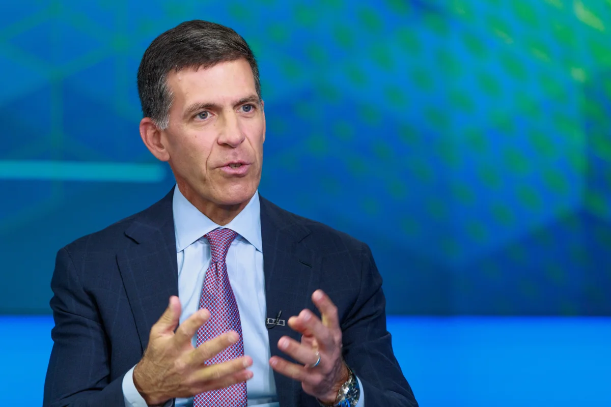 Goldman Sachs se prepara para una transición clave al considerar a John Waldron como nuevo CEO