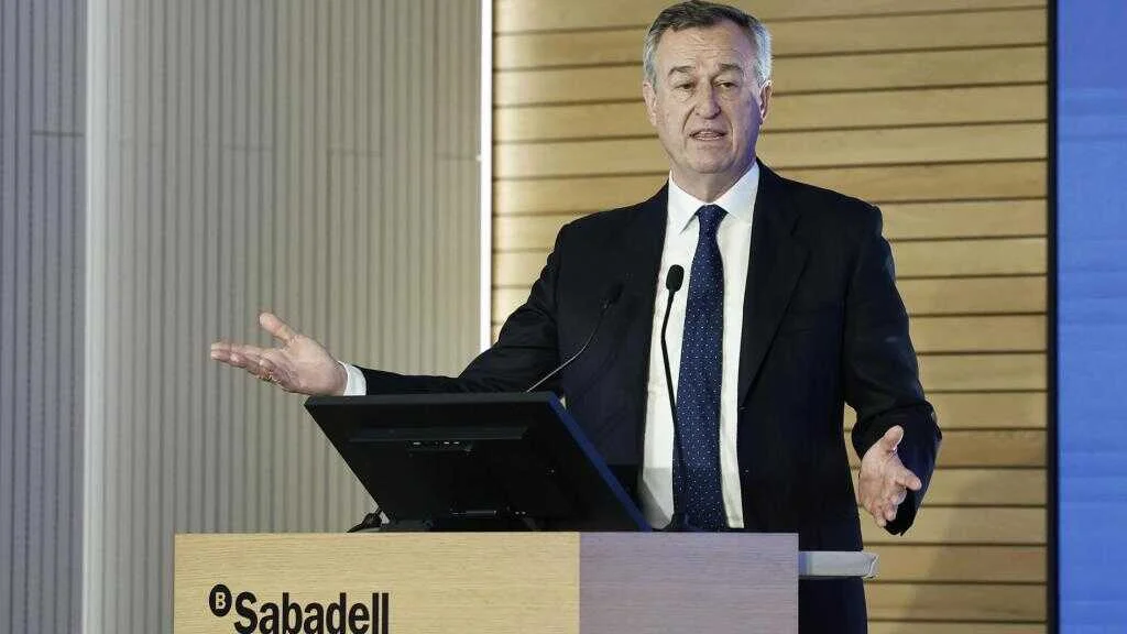 González-Bueno deja Banco Sabadell mientras se prepara el relevo con Armengol