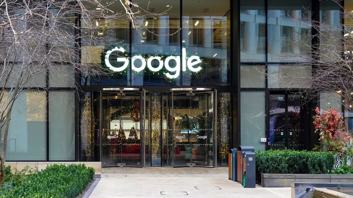 Google compite con OpenAI en el sector de compras con innovaciones clave