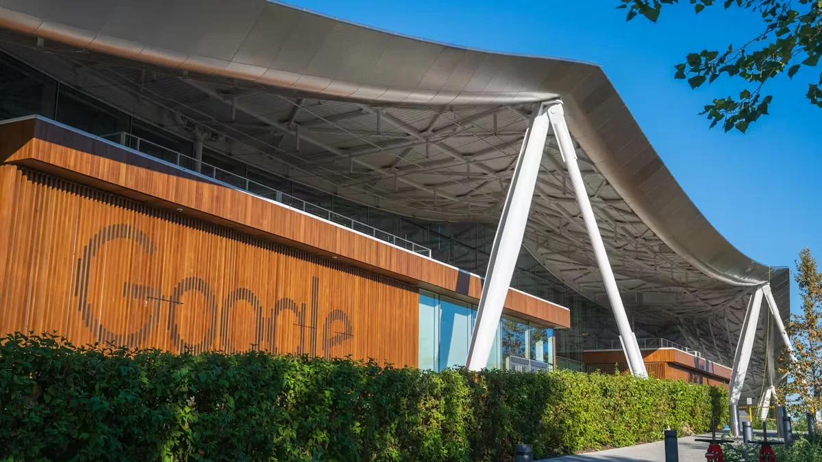 Google Gemini lanza su IA antes que OpenAI, revolucionando el mercado tecnológico