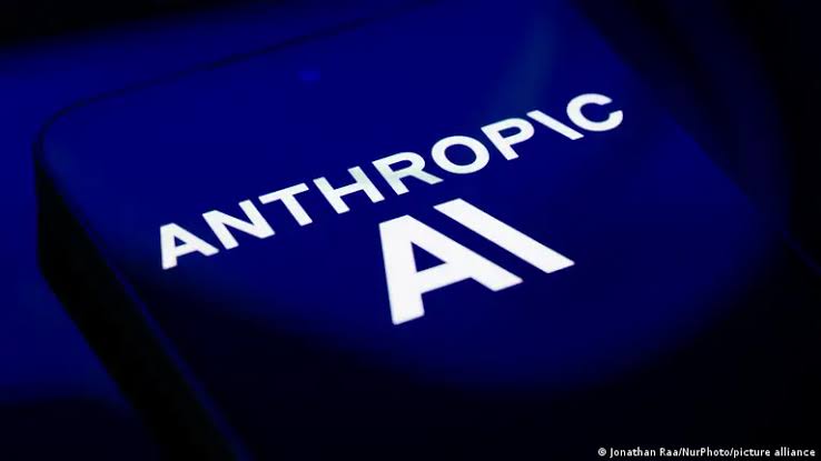Anthropic se enfrenta a críticas y revoca su spyware dirigido a usuarios chinos