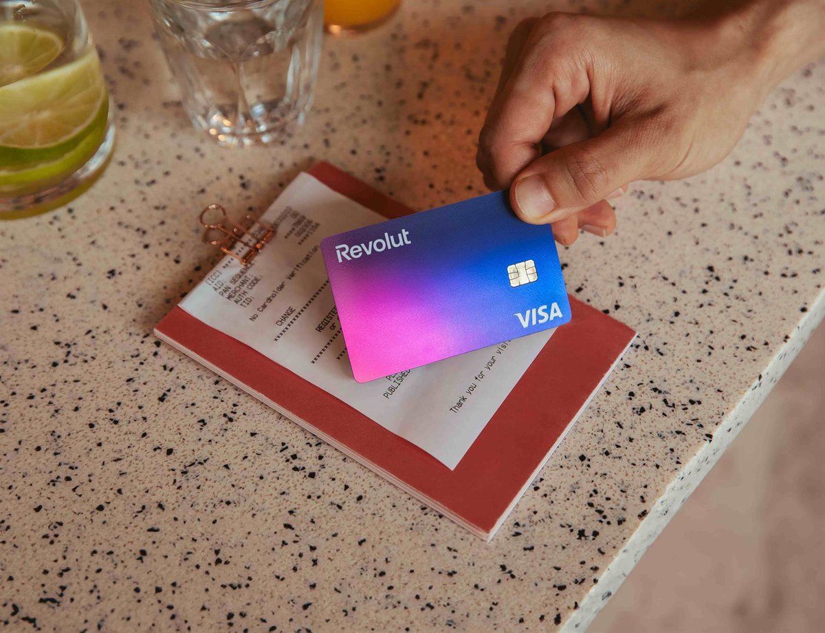 Revolut busca captar la atención de 12 millones de españoles como su banco principal