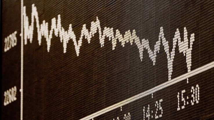 Los inversores se preparan: eventos económicos clave marcan la agenda financiera de hoy