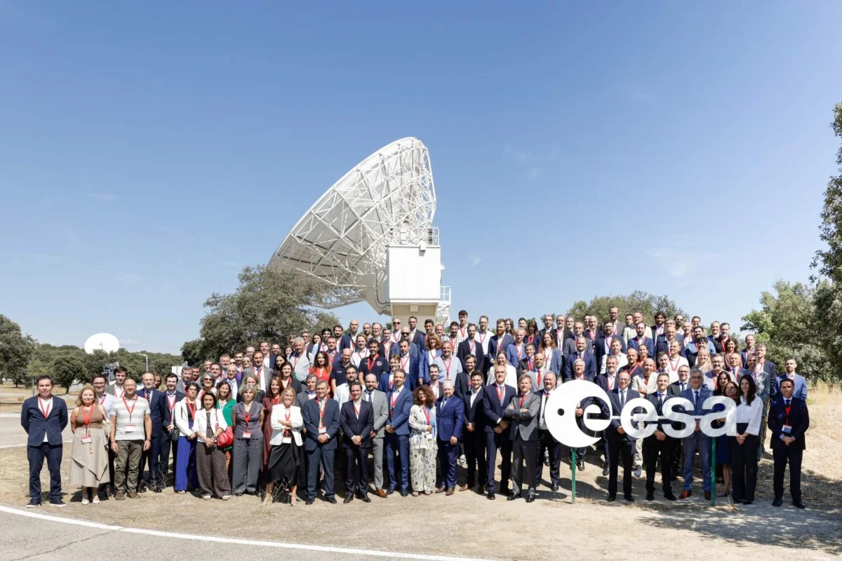 Indra impulsa la modernización del tráfico aéreo con 5G en la capa baja de IRIS²