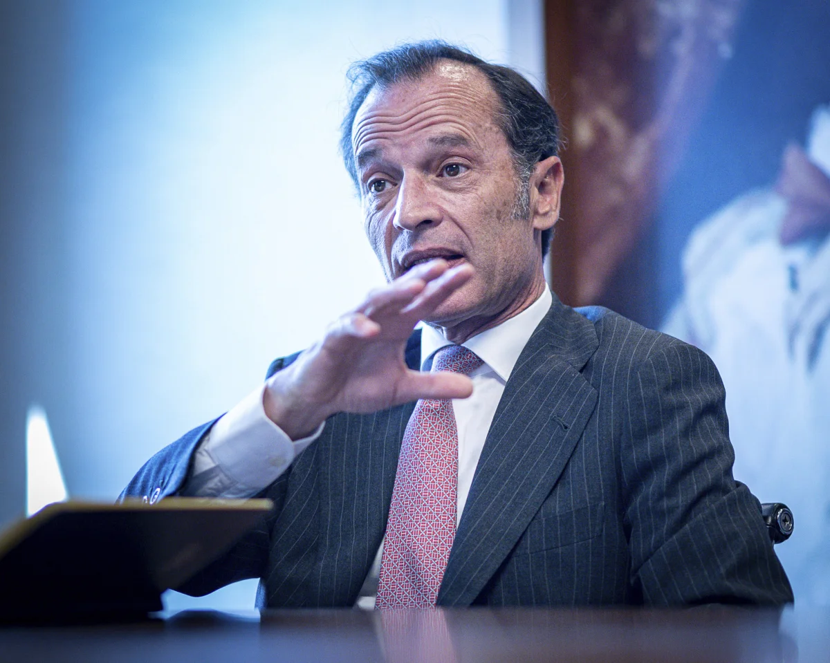 Intesa planea impulsar su competitividad en España mediante la adquisición de Singular Bank