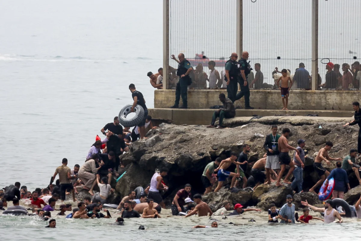 Italia podría cerrar fronteras con España afectando a miles de viajeros en Ceuta