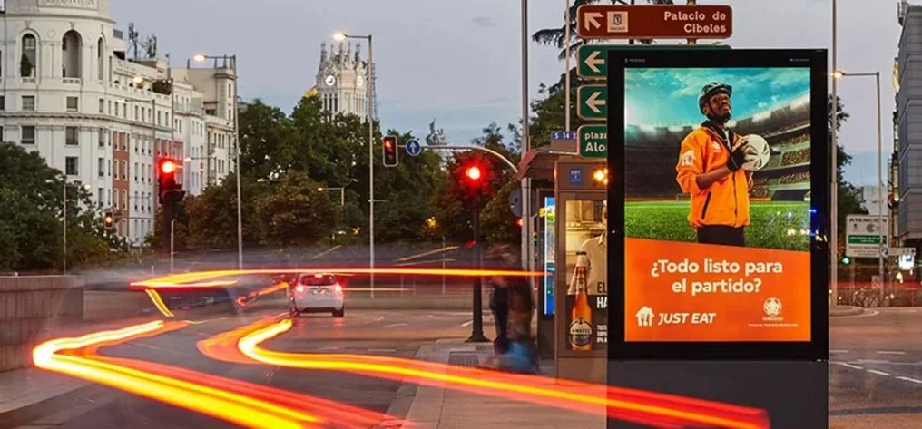 JCDecaux refuerza su liderazgo publicitario en Europa con la adquisición de Clear Channel