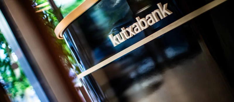Kutxabank abre la puerta a las criptomonedas: ¿qué significa para sus clientes?