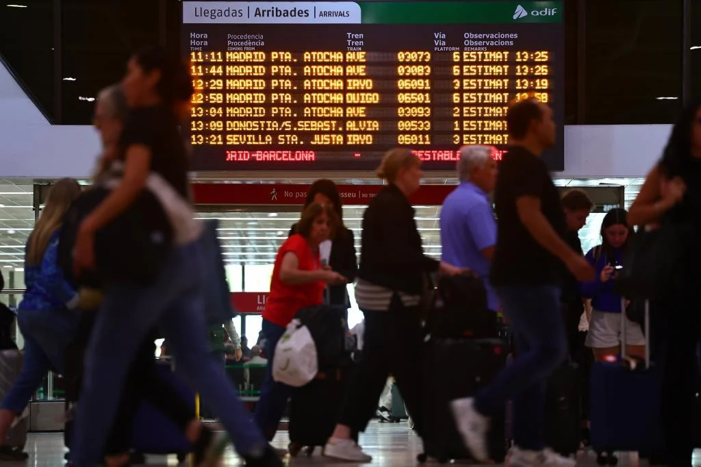 La alta velocidad en España, del éxito al caos: retrasos que afectan a miles de viajeros