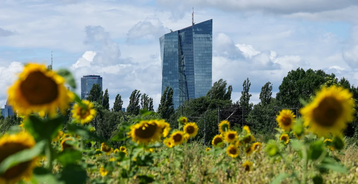 La banca asume un coste un 33% mayor por la supervisión del BCE, impactando su rentabilidad