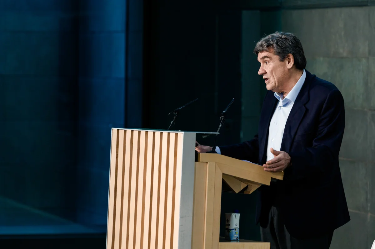 La banca se enfrenta a un nuevo reto: garantizar créditos responsables según Escrivá