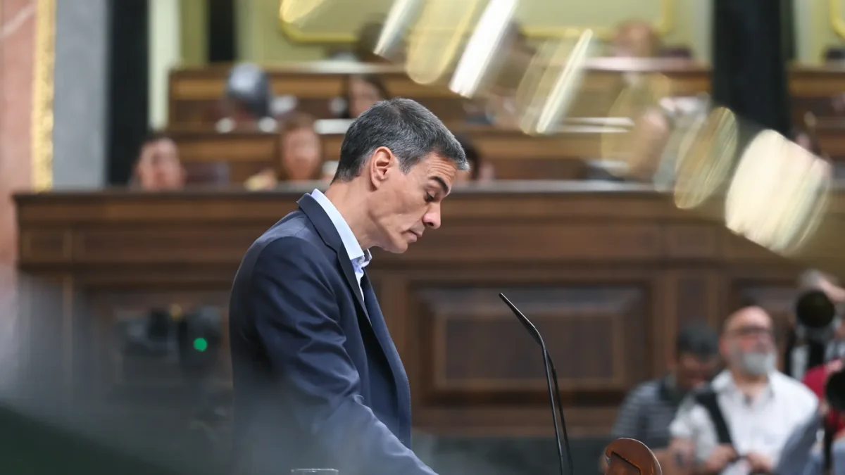 La CEOE presiona a Sánchez para anticipar elecciones y frenar el deterioro económico