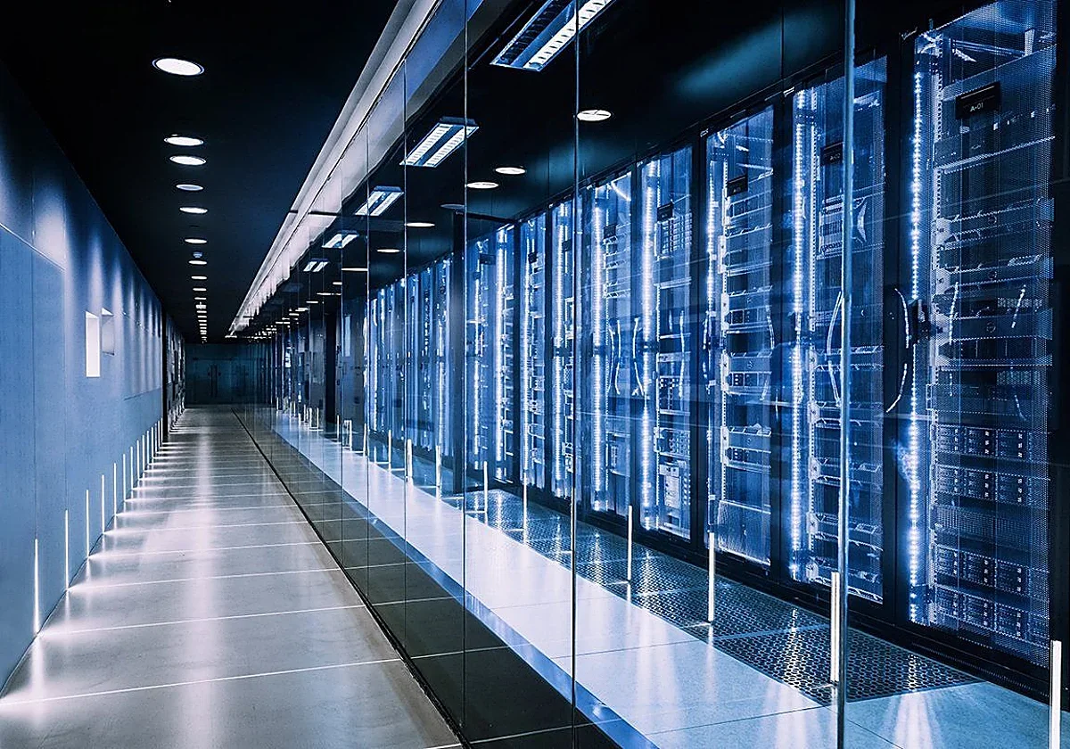La CNMC propone relajar requisitos renovables, afectando a la industria de datos en España