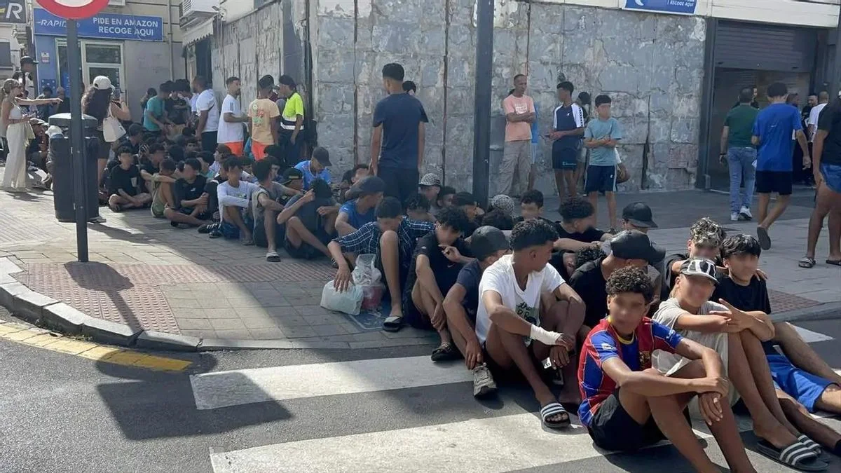 La crisis de menores en Ceuta: más de 2.000 vidas en espera de soluciones urgentes
