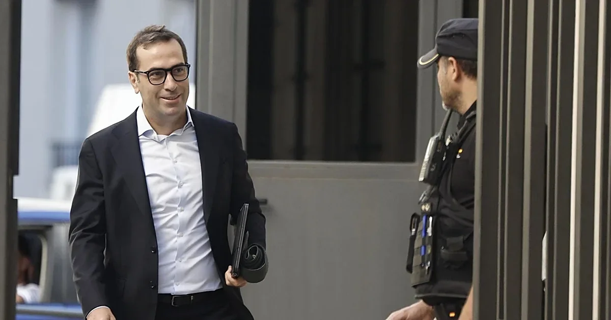 La emisión de deuda 'verde' del Tesoro atrae más de 82.000 millones en solicitudes.