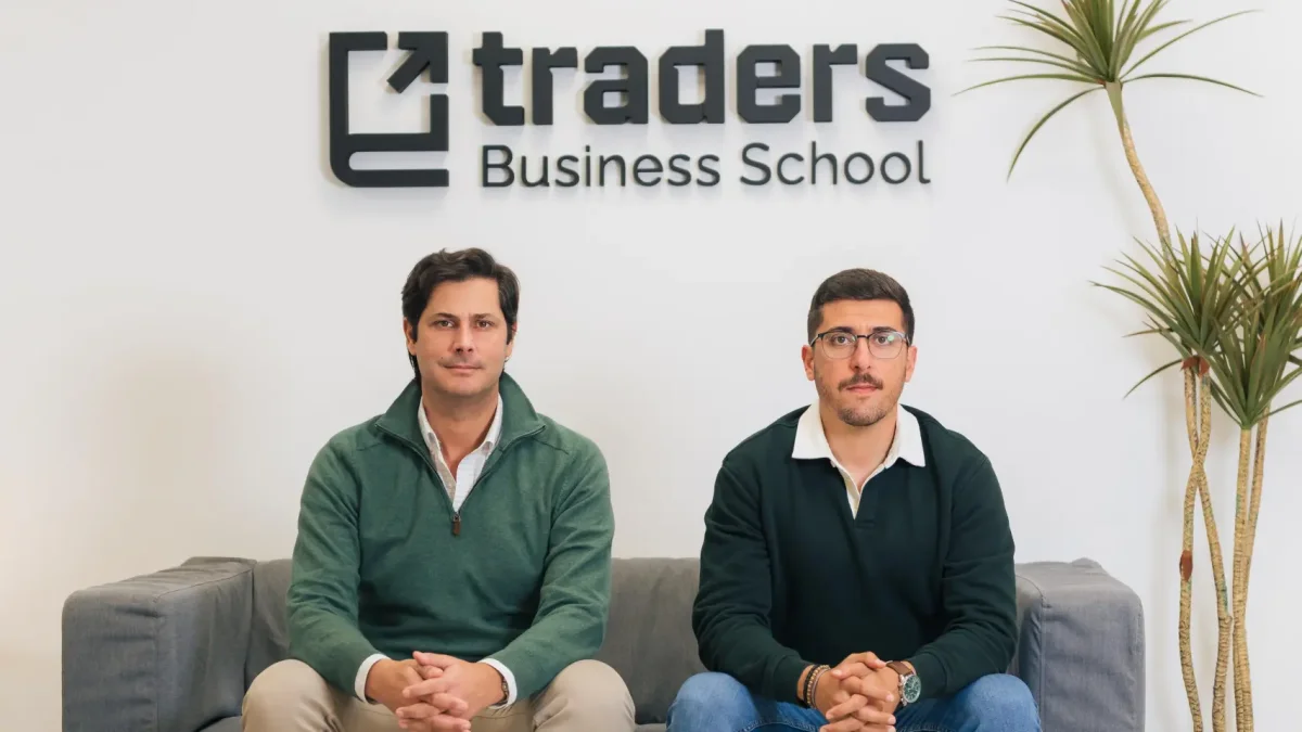 La escuela 'online' de Sevilla, respaldada por Renta 4, atrae a la clase media en busca de seguridad financiera