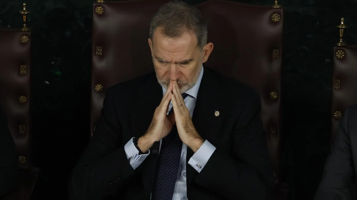 La estrategia de comunicación de Felipe VI se enfrenta a la presión de Vox y el legado del emérito