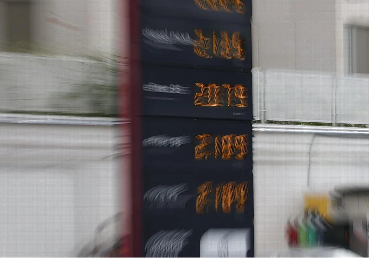 La falta de transparencia en 260 gasolineras afecta a los consumidores españoles desde la guerra en Irán