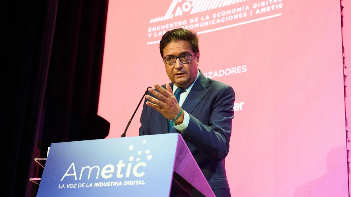 La gestión de fondos UE se complica: el Gobierno despide interinos claves para su ejecución