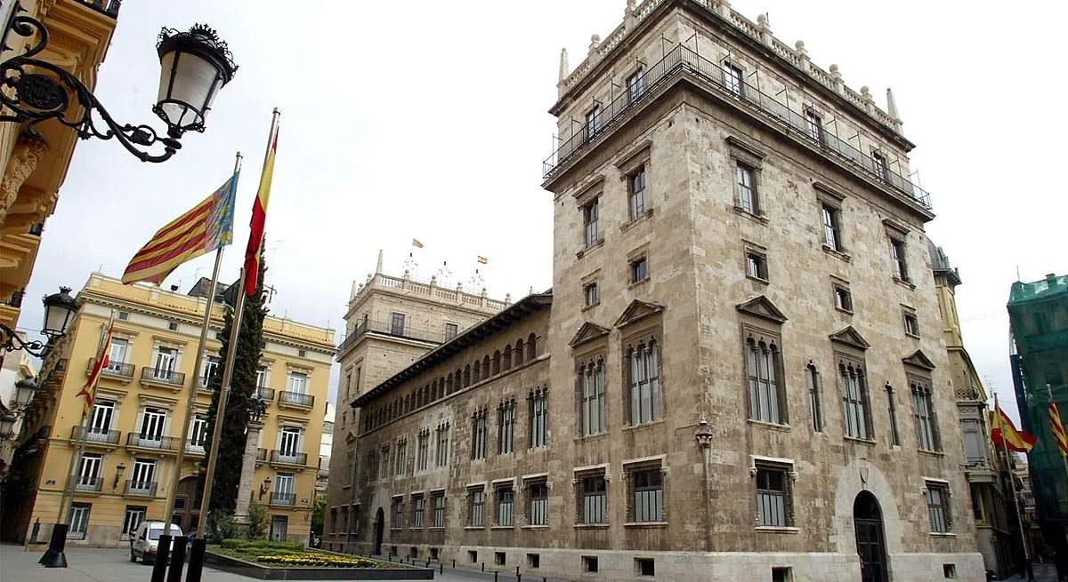 La gestión financiera del Gobierno valenciano afecta a miles de proveedores por retrasos en pagos