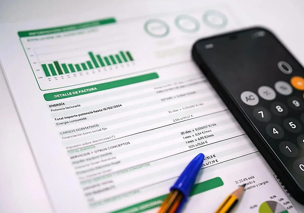 La industria española paga casi el triple en electricidad que sus competidores franceses