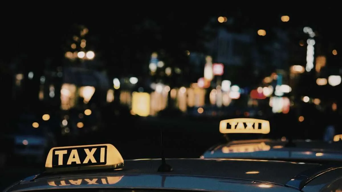 La inspección policial a Bolt refuerza la defensa de los taxis autónomos en Navarra