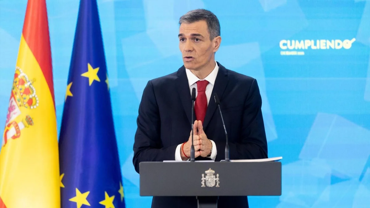 La Junta Electoral multa a Sánchez por cuarta vez, complicando su campaña electoral