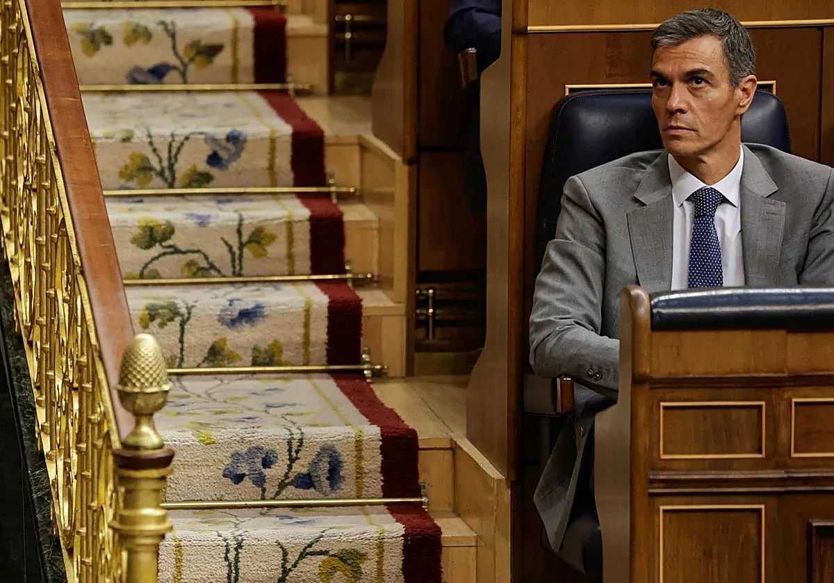La oposición enfrenta críticas por su gestión y falta de propuestas efectivas.