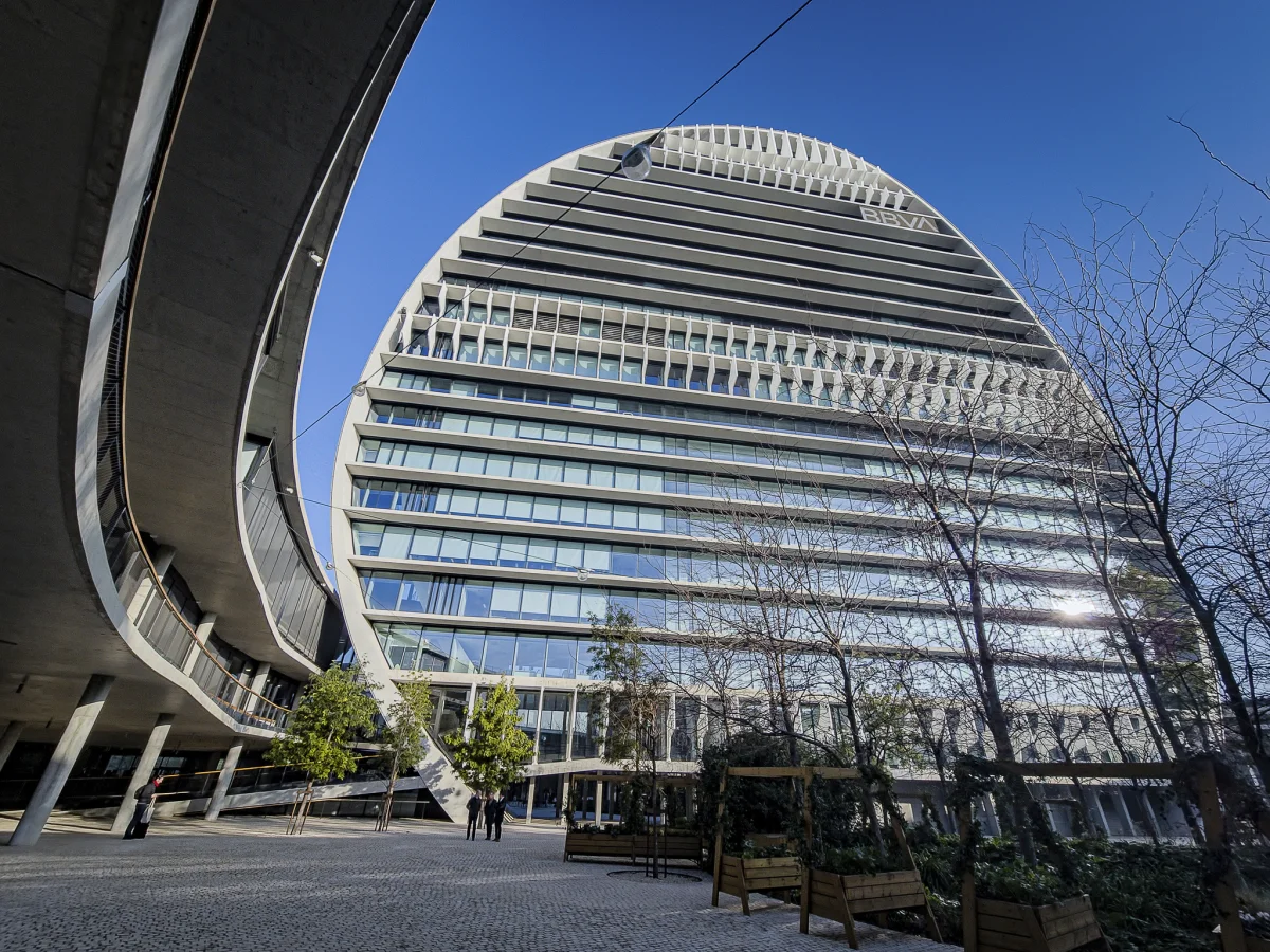 La plantilla de BBVA recibe un bonus reducido a pesar de cumplir objetivos clave