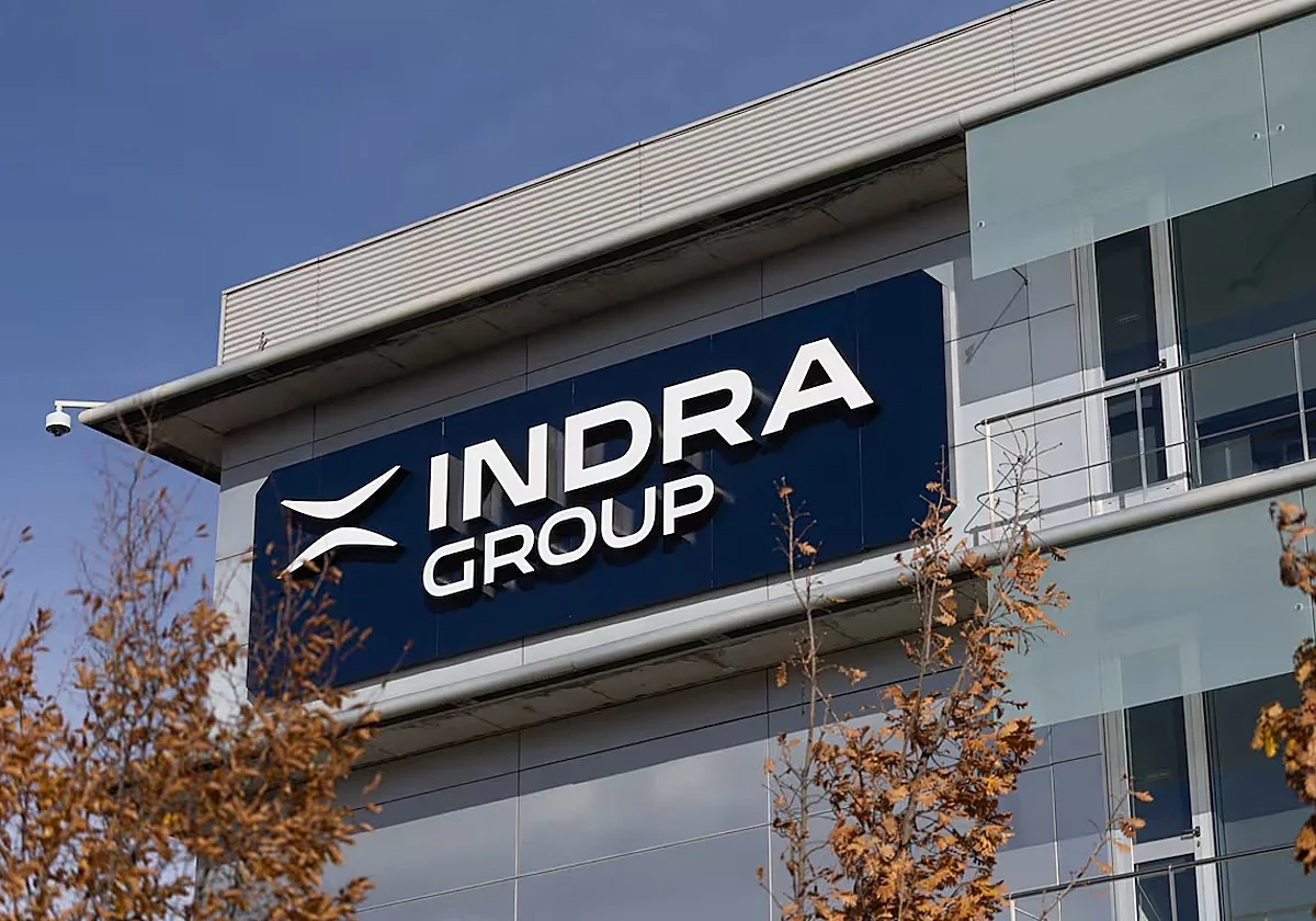 La presión del Gobierno frena la fusión de Escribano e Indra, generando incertidumbre en el sector.