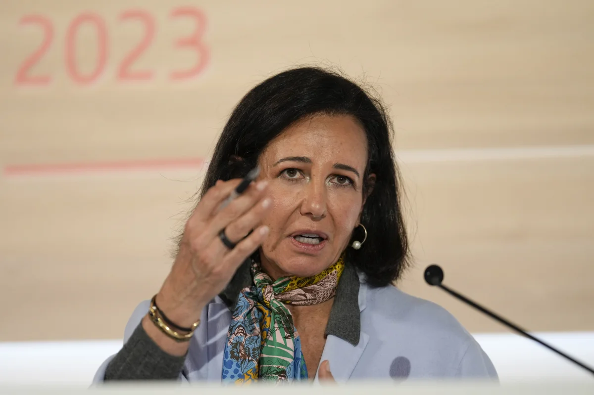 La reestructuración de Santander afecta a miles de clientes internacionales de empresas