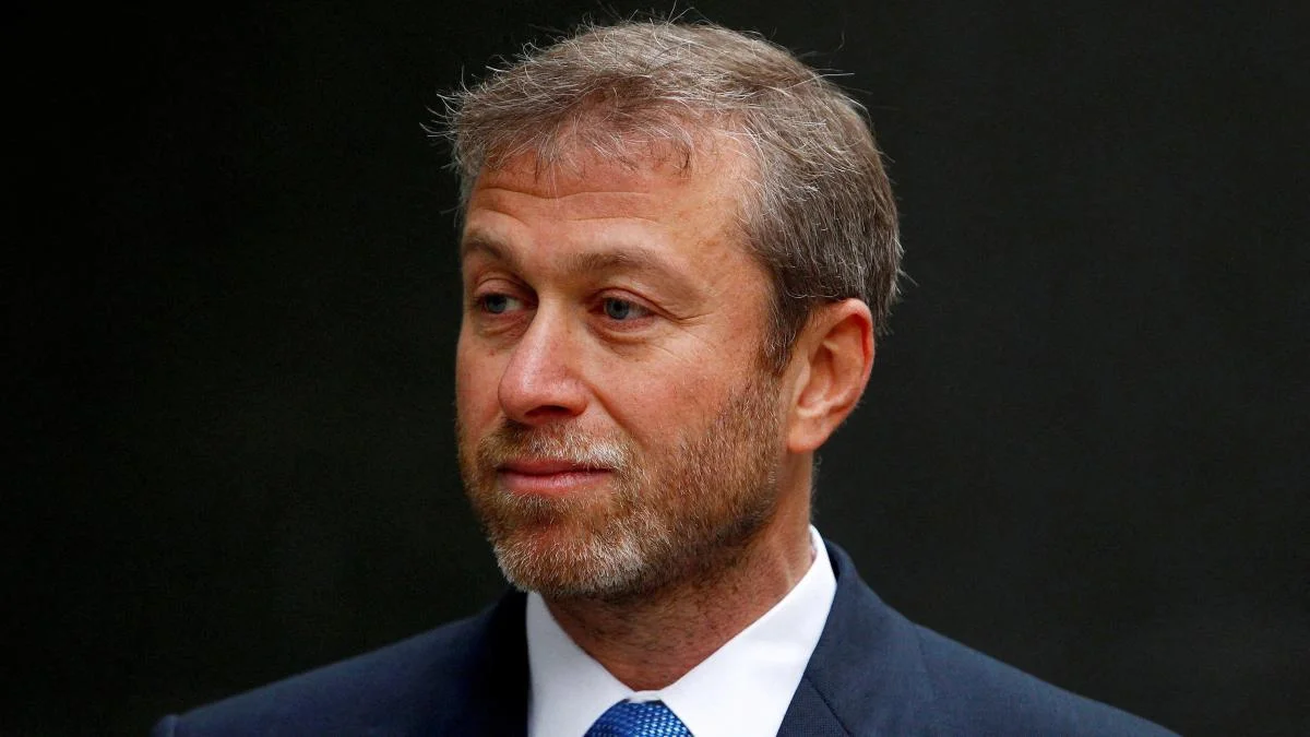 La trama de falsificación de Abramovich pone en jaque a sus colaboradores fiscales en España