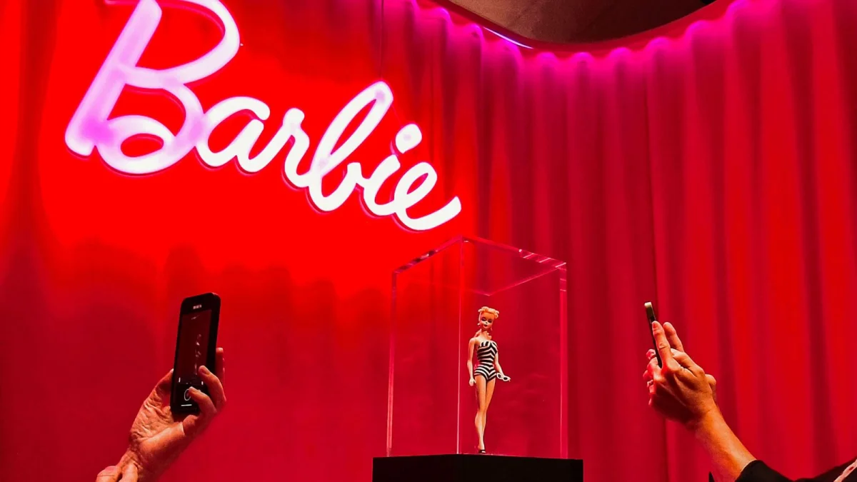 Las acciones de Mattel caen un 26% en Wall Street, afectando a los inversores de Barbie