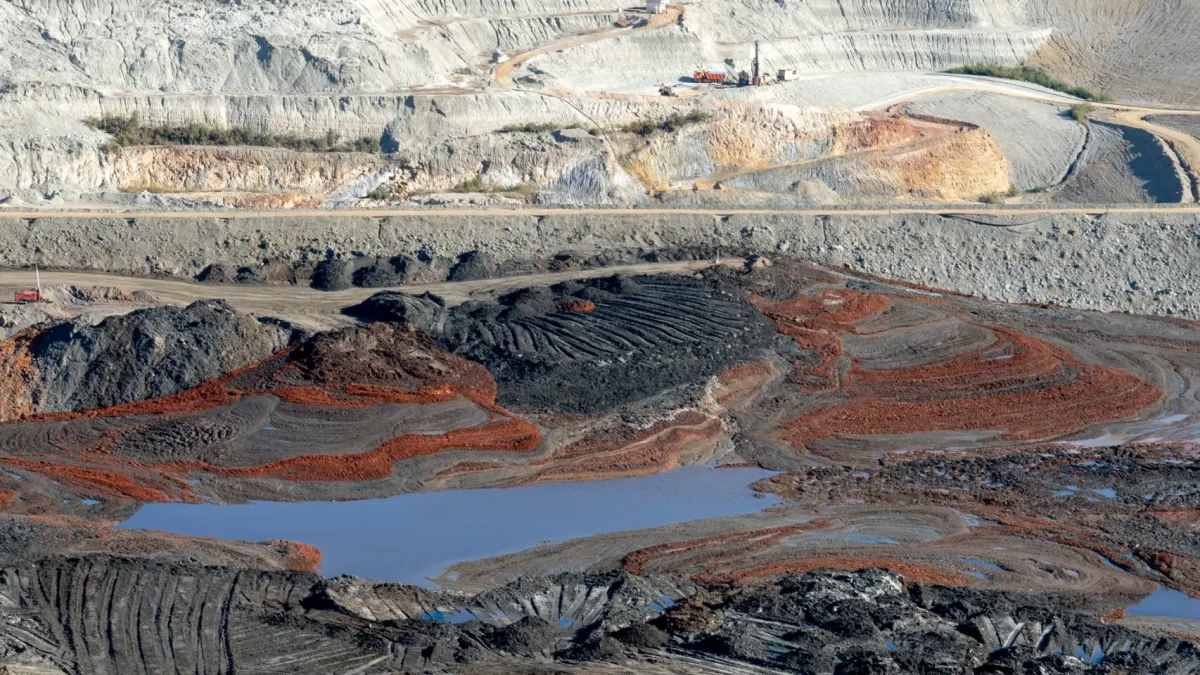 Las acusaciones de contaminación entre Las Cruces y Aznalcóllar llegan a la Fiscalía