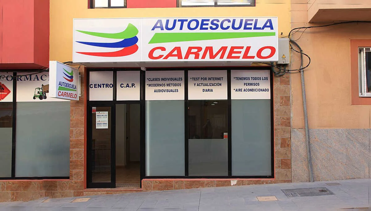 Las autoescuelas se enfrentan a un cambio radical: solo funcionarios de la DGT podrán inspeccionar