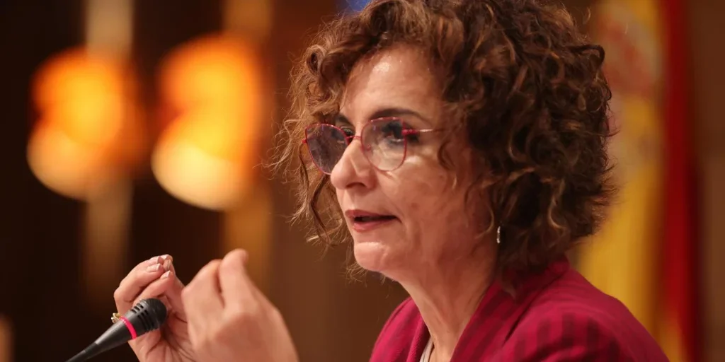 Las comunidades autónomas enfrentan restricciones fiscales con la nueva propuesta de Sánchez